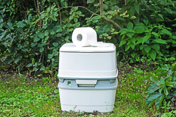 Best Portable toilet rental cost  in North Branch, MI