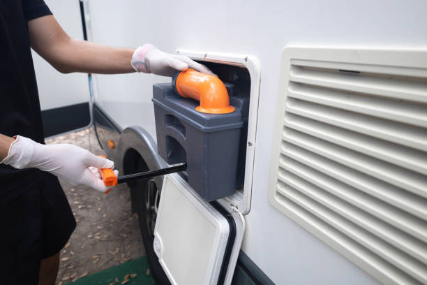 Portable bathroom rental in North Branch, MI